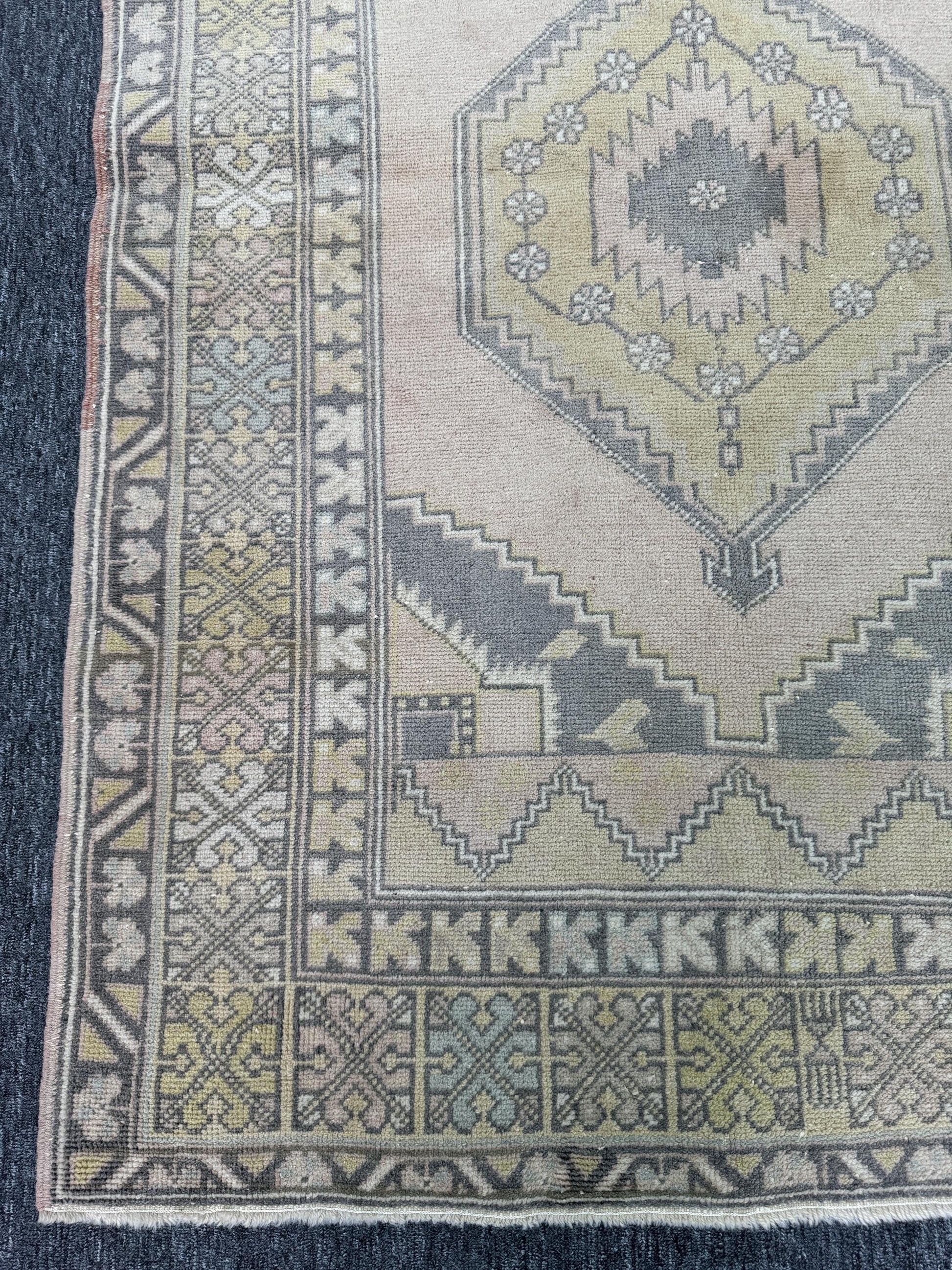 3'9"x5'8" Feet ,Light pink background Turkish vintage anatolian rug,yellow,cream, gray colors rugs accents,cream border,Geometric rugs,916