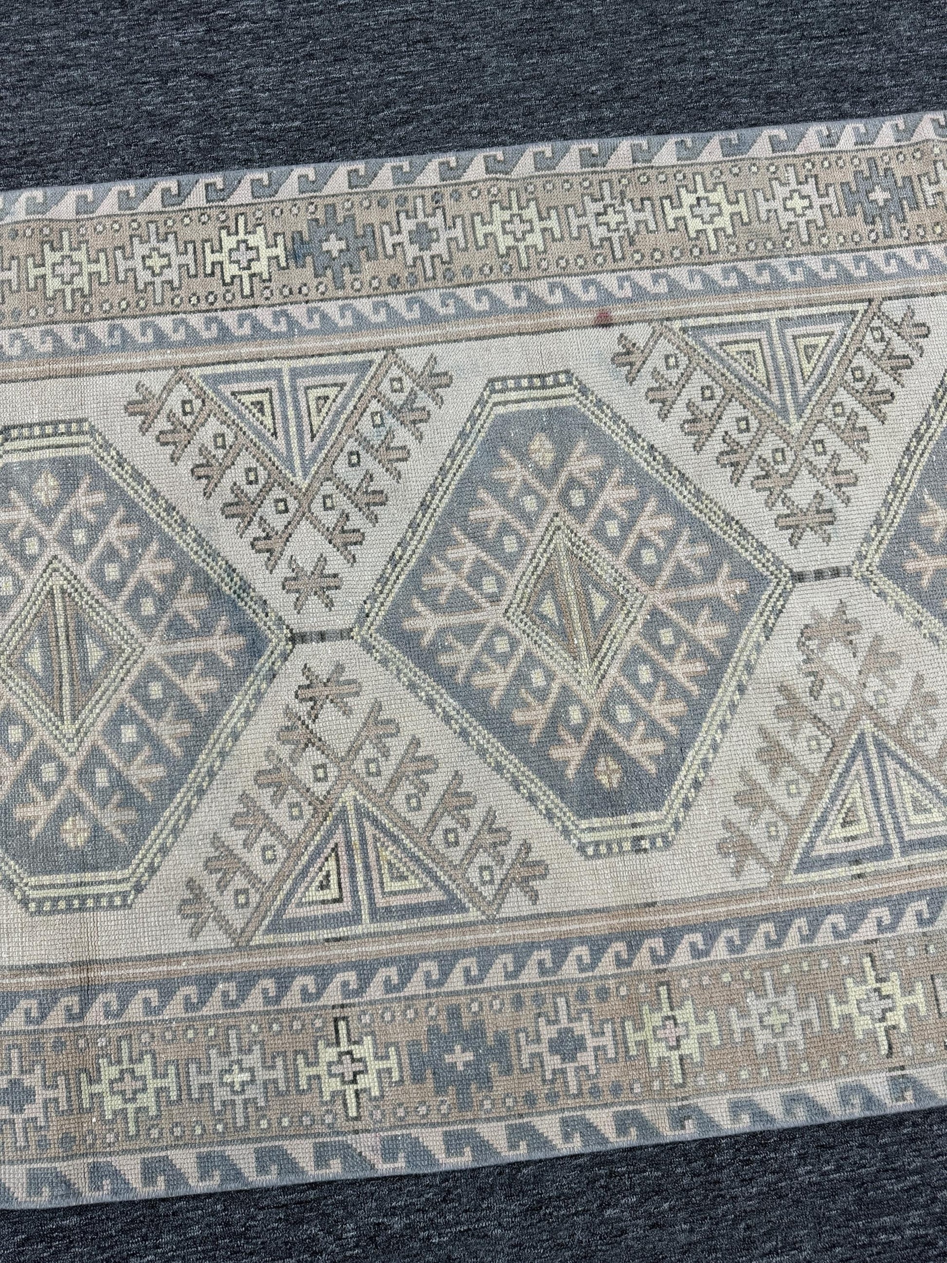 3'6"x6'10" Feet ,Beige background Turkish vintage anatolian rug ,gray, brown colors rugs accents, brown border,Floral rugs,918
