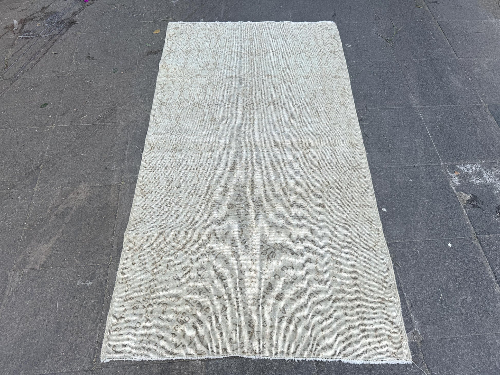 3'9"x6'9" Feet,Cream background Turkish vintage anatolian rug, brown colors rugs accents,cream border,Floral rugs,437