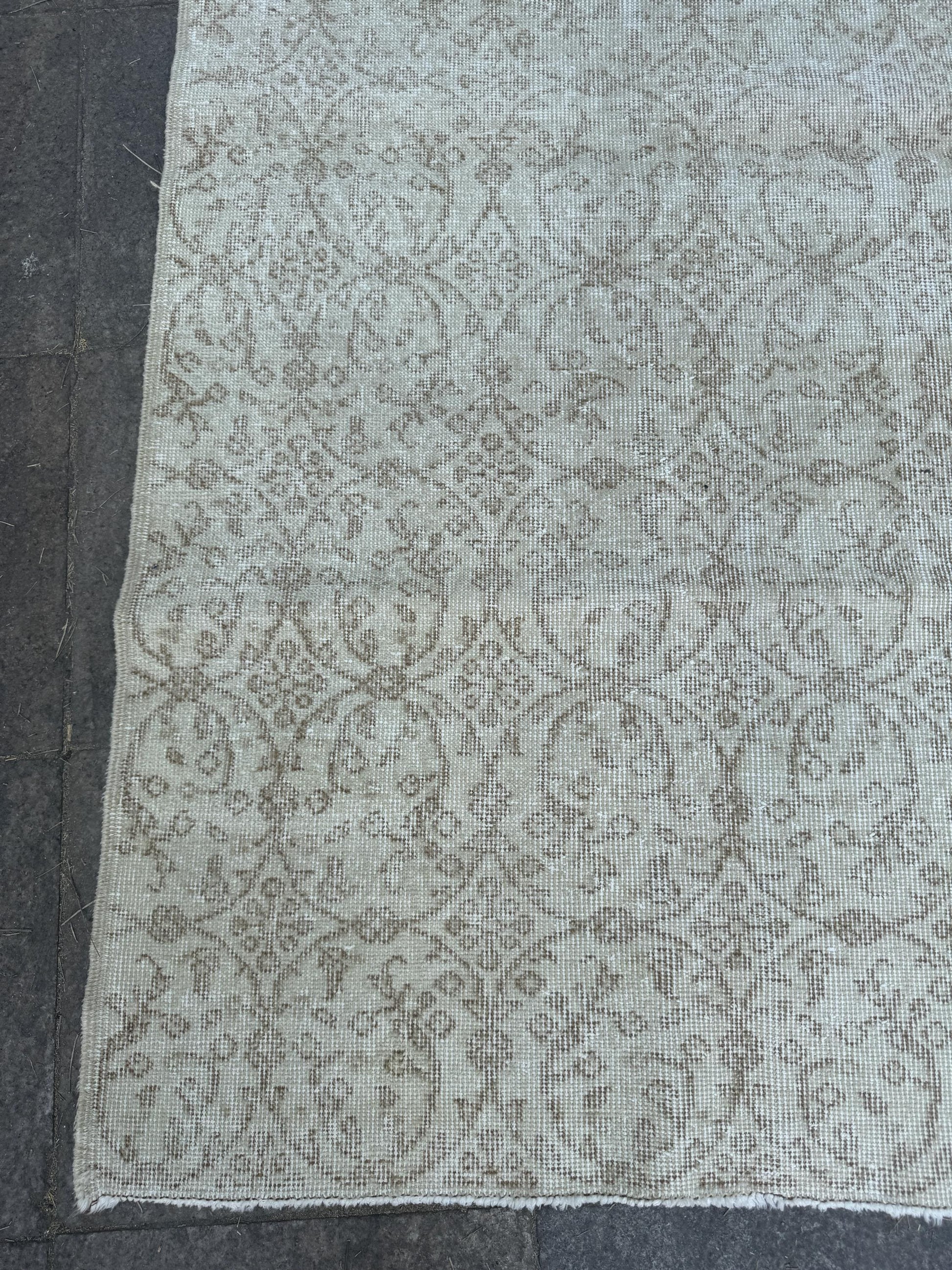 3'9"x6'9" Feet,Cream background Turkish vintage anatolian rug, brown colors rugs accents,cream border,Floral rugs,437