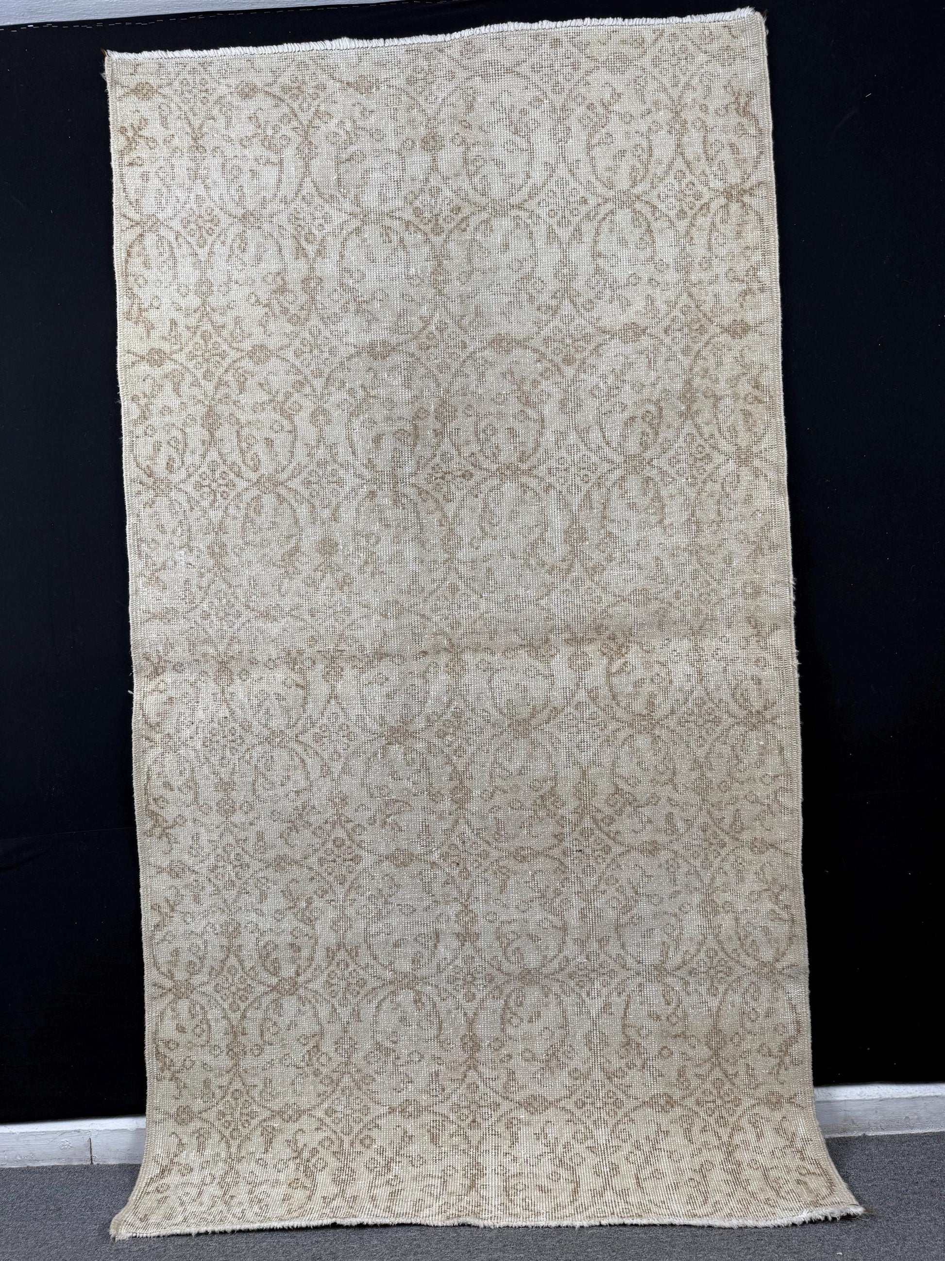 3'10"x6'10" Feet ,Beige background Turkish vintage anatolian rug, brown colors rugs accents,beige border,Floral rugs,53
