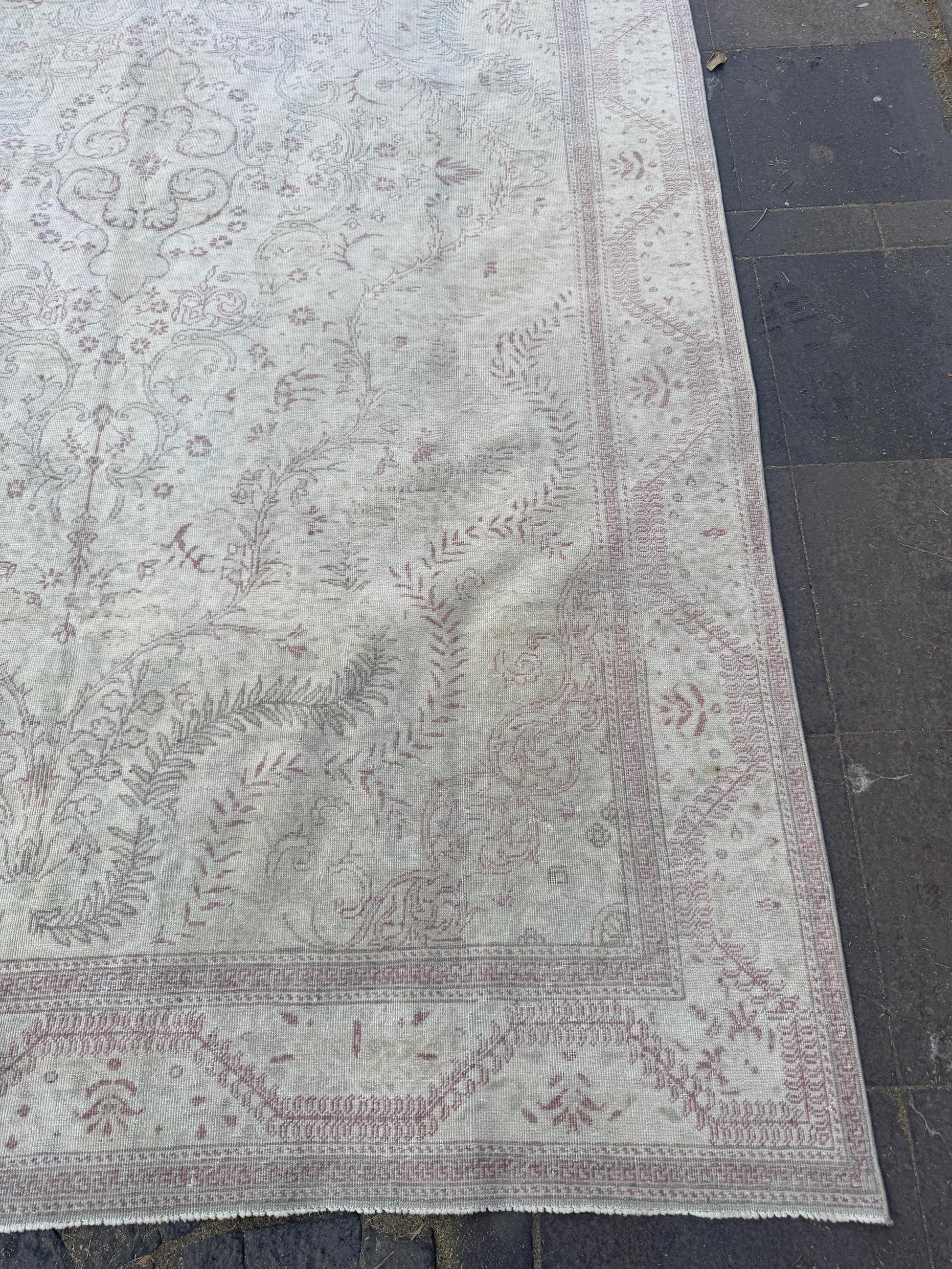 6'3"x9'8" Feet,Beige background Turkish vintage anatolian rug ,cream,pink colors rugs accents,cream border,Floral rugs,50