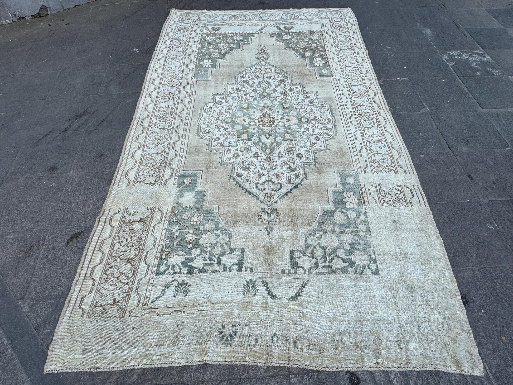 6"x10'9" Feet,Beige background Turkish vintage Anatolian rug ,cream,blue,brown colors rugs,beige border,Floral rugs,258