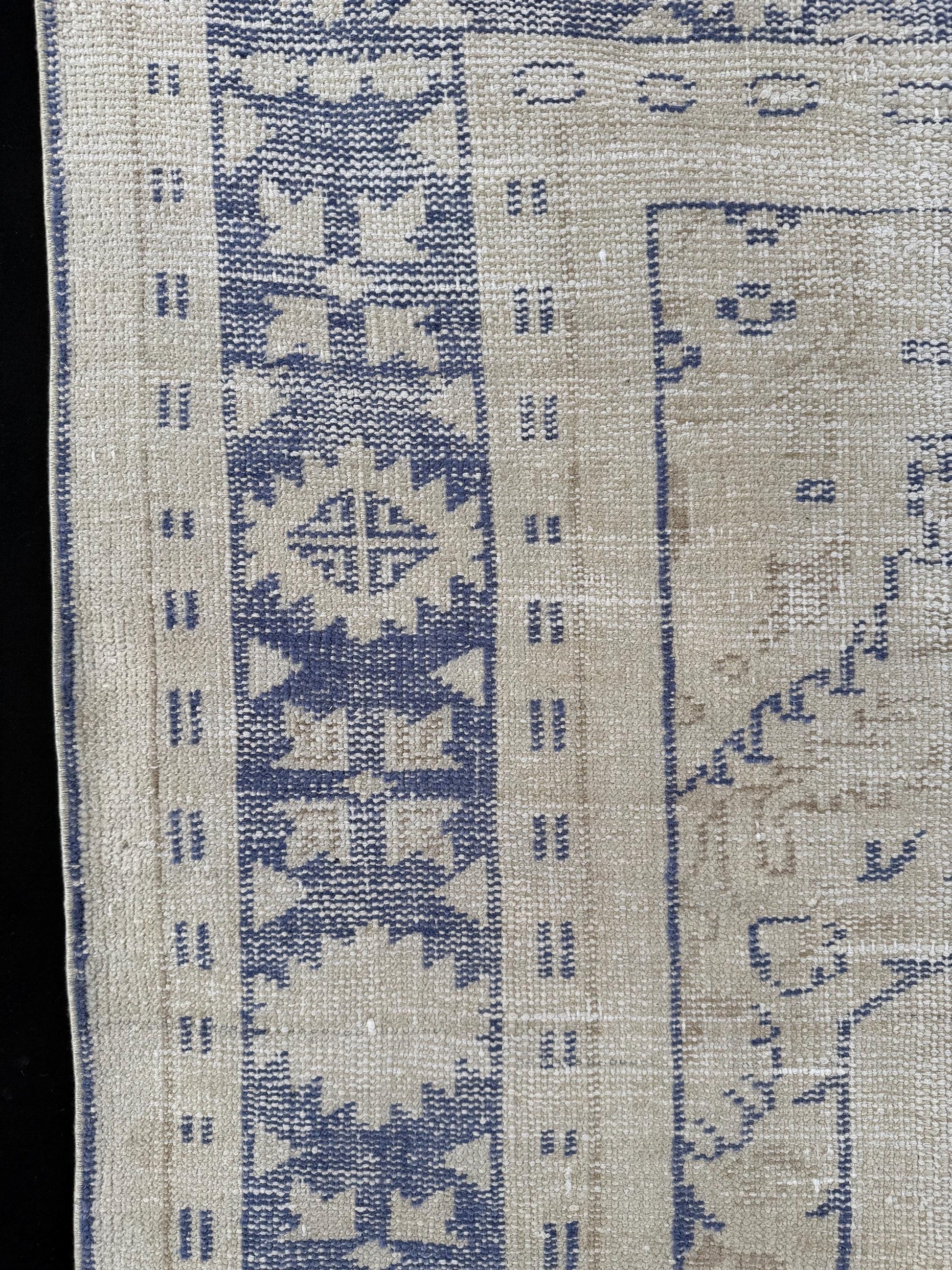 6'9"x10'2" Feet,Beige background Turkish vintage Anatolian rug ,blue colors rugs,blue border,Floral rugs,52