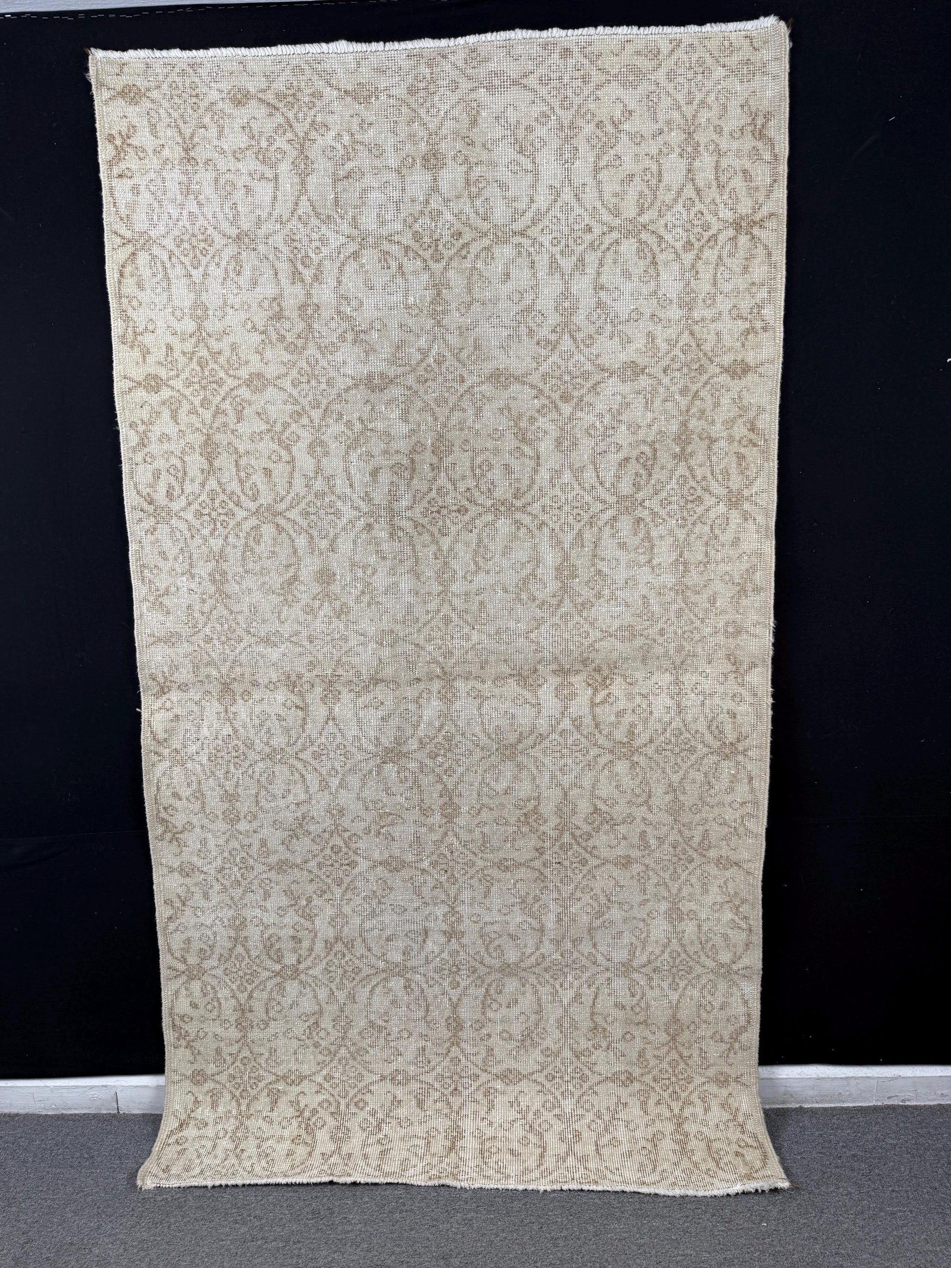 3'10"x6'10" Feet ,Beige background Turkish vintage anatolian rug, brown colors rugs accents,beige border,Floral rugs,53
