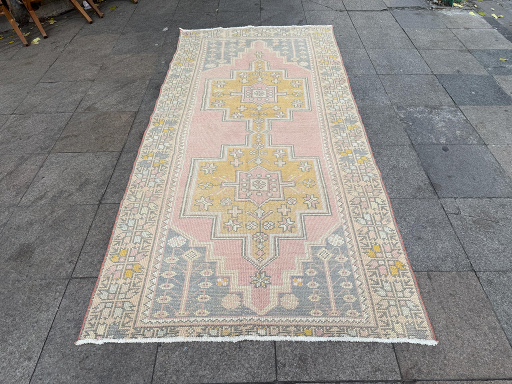 4'1"x8'11" Vintage Turkish Anatolian Wool Rug, Pink Geometric Rug,915