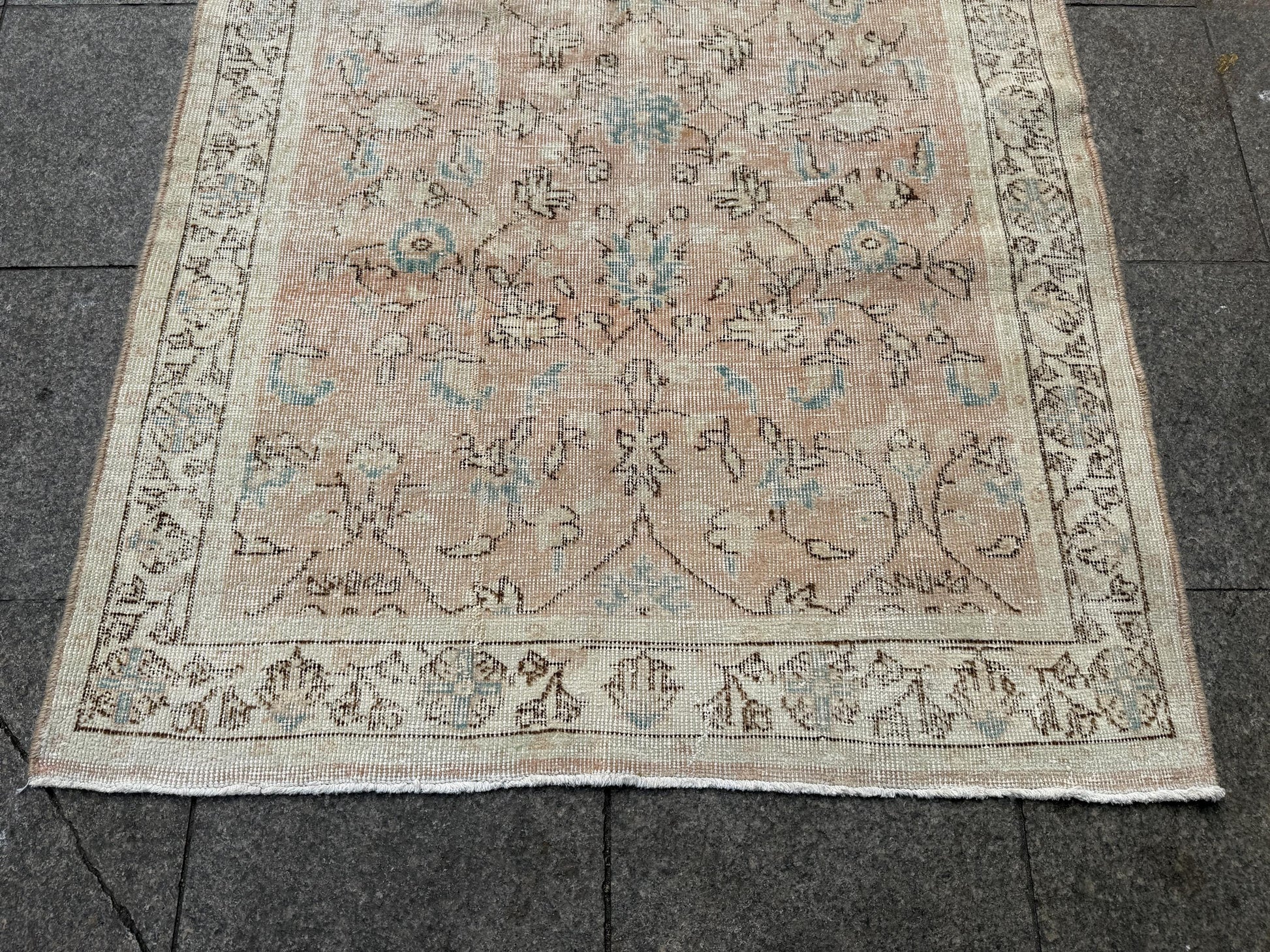 4x6'10" Vintage Turkish Anatolian Wool Rug, Floral Pink Rug,449