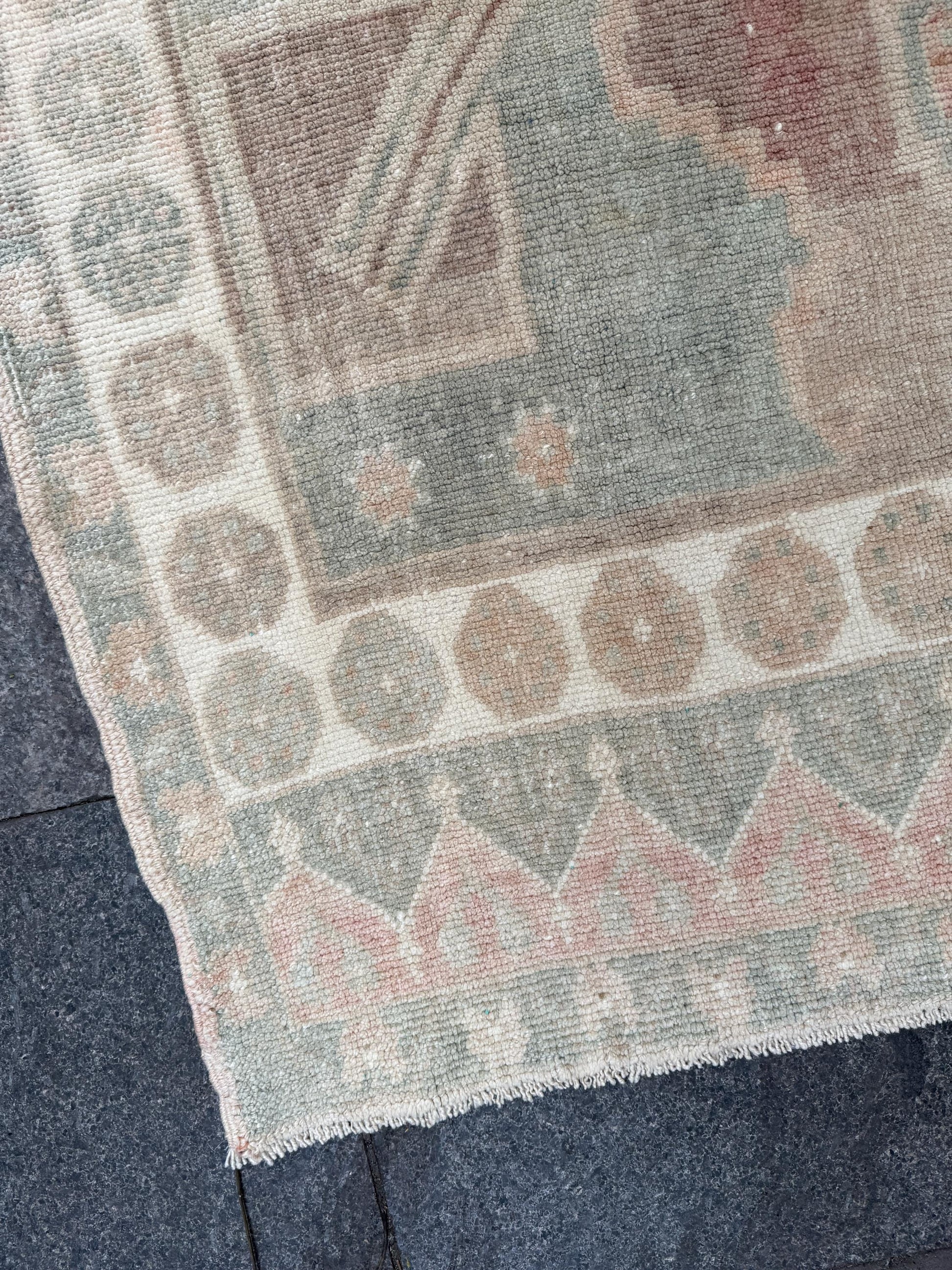 5'x8'4" feet Vintage Turkish Anatolian Rug,Brick Geometric Rug,88