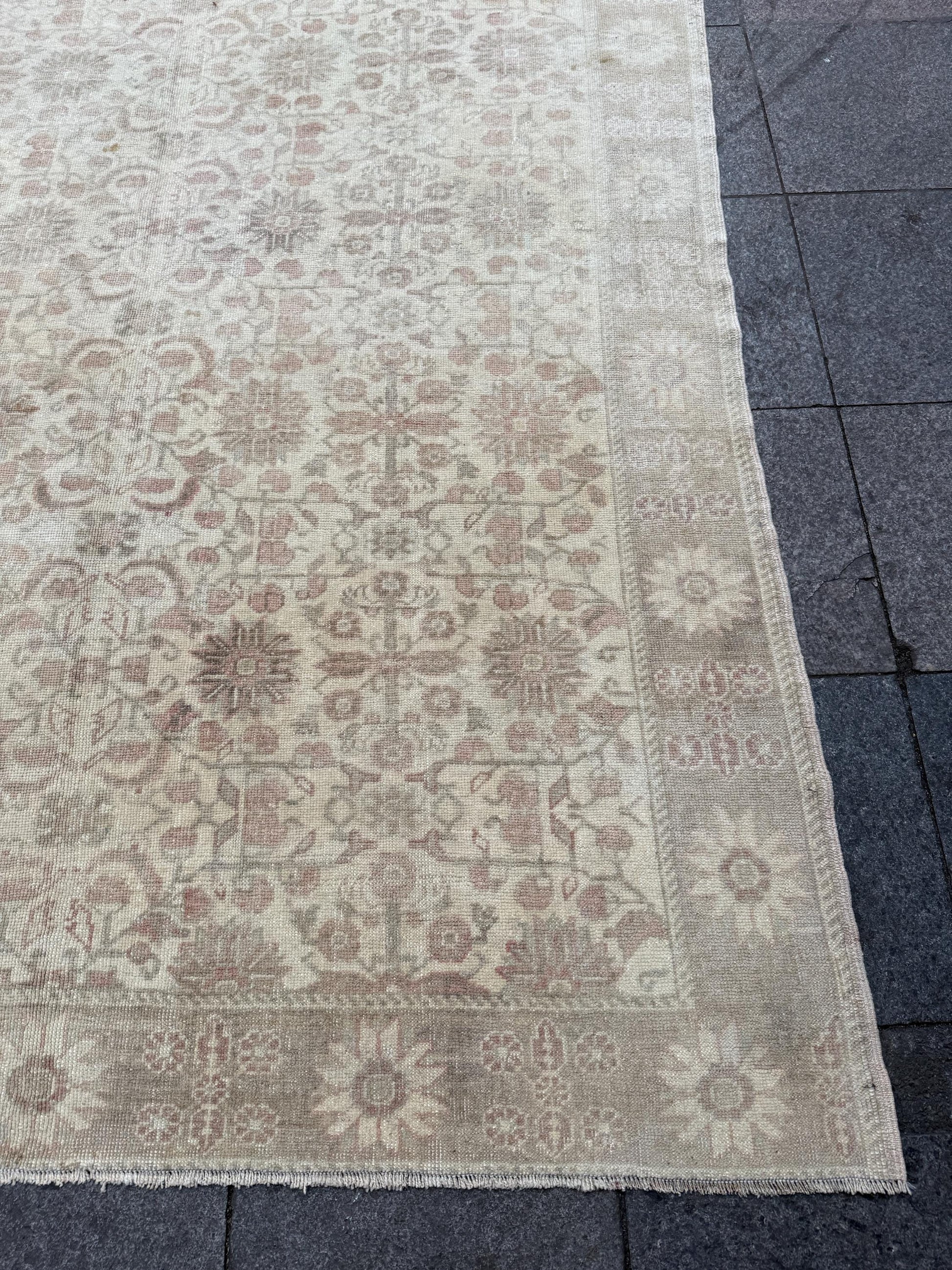 6'1"x10'8" feet Vintage Turkish Anatolian Rug,Beige Floral Rug,90
