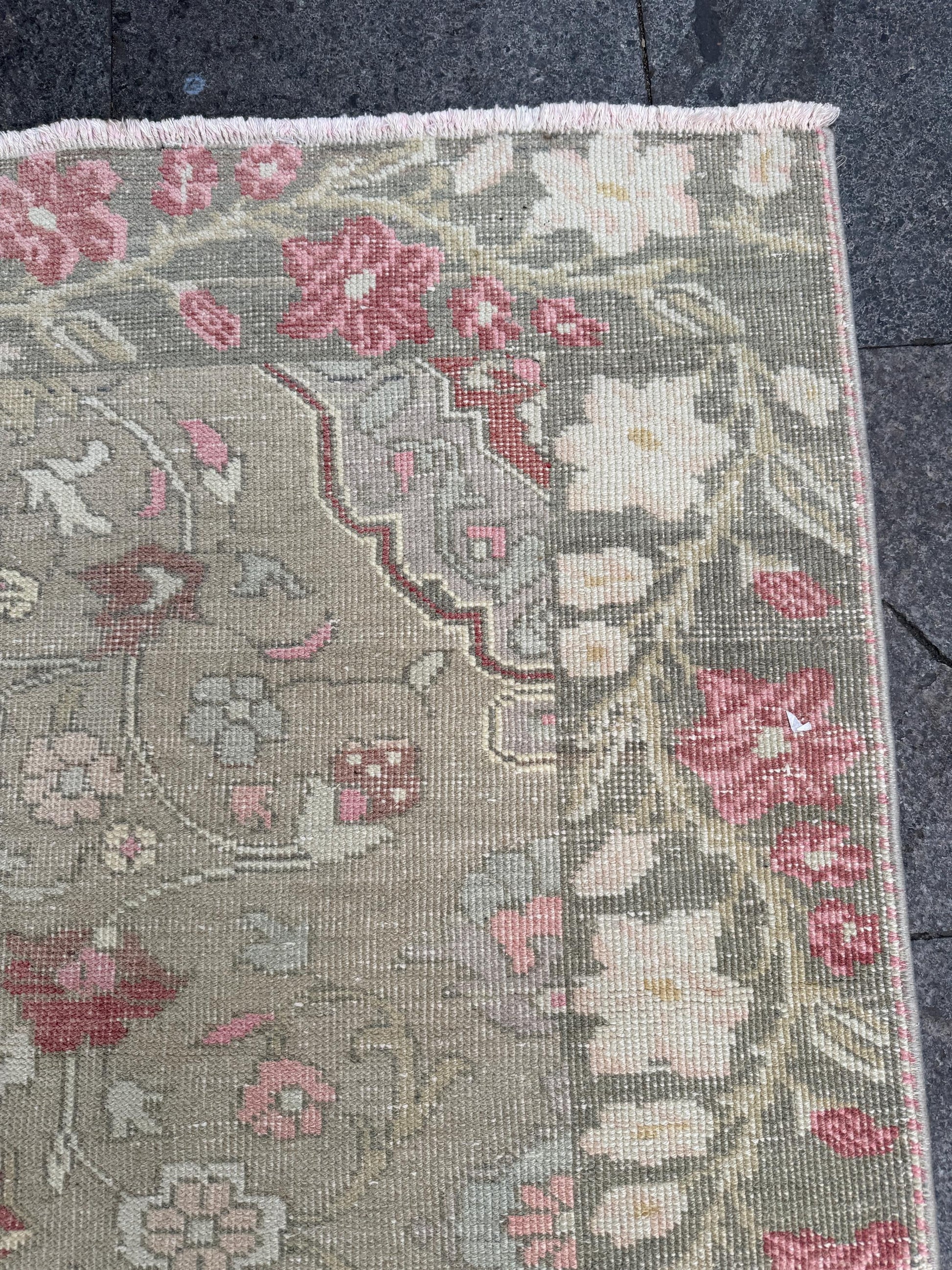 5'x8'3" feet Vintage Turkish Anatolian Rug,Beige color Floral Rug,93