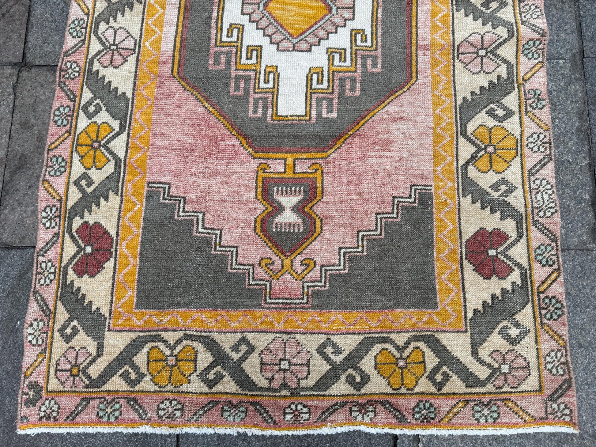 3'5"x5'10" feet Vintage Turkish Anatolian Rug,Pink Floral Rug,237