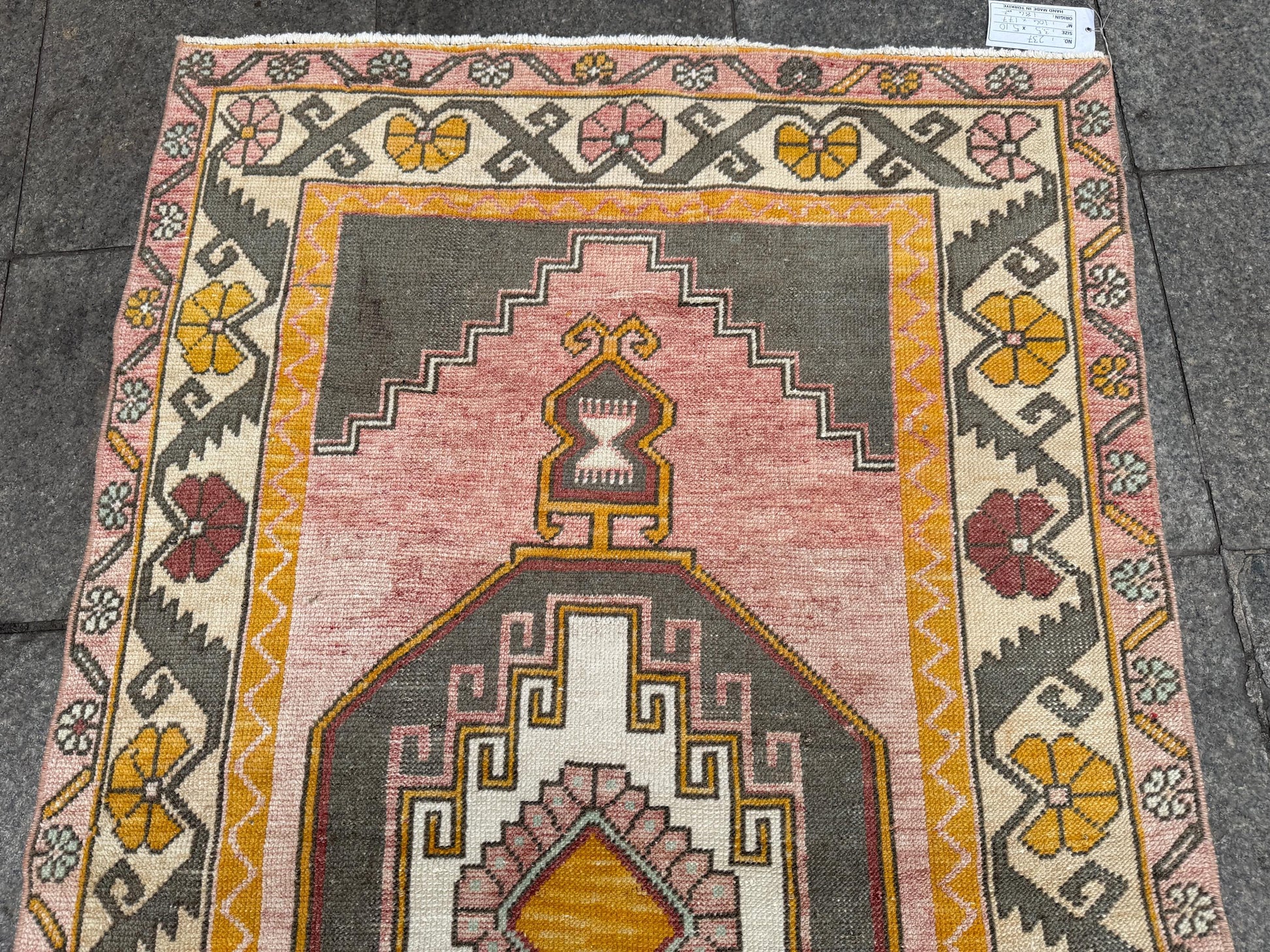 3'5"x5'10" feet Vintage Turkish Anatolian Rug,Pink Floral Rug,237