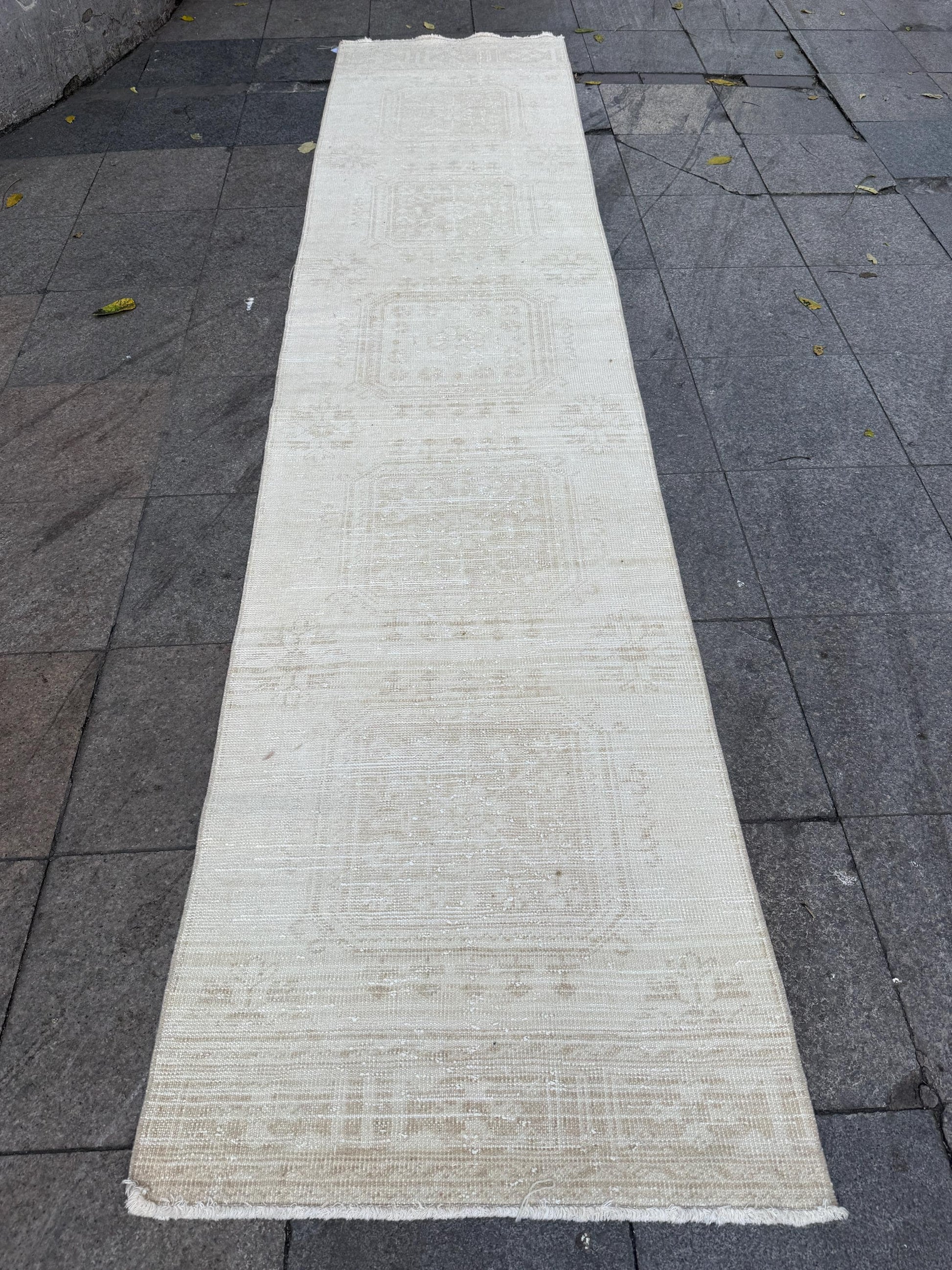 2'9"x12'2" feet Vintage Anatolian Wool Runner Rug,Floral Decoritive Beige Rug ,288