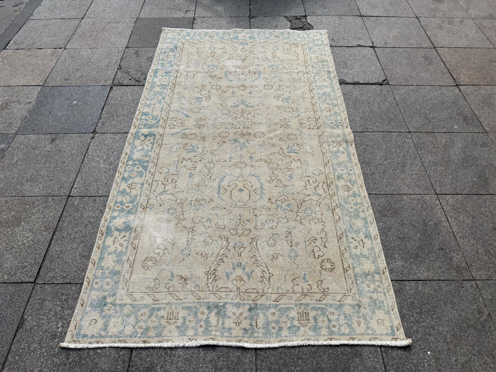 3'8"x6'8" feet Vintage Turkish Anatolian Rug,beige Floral Rug,344