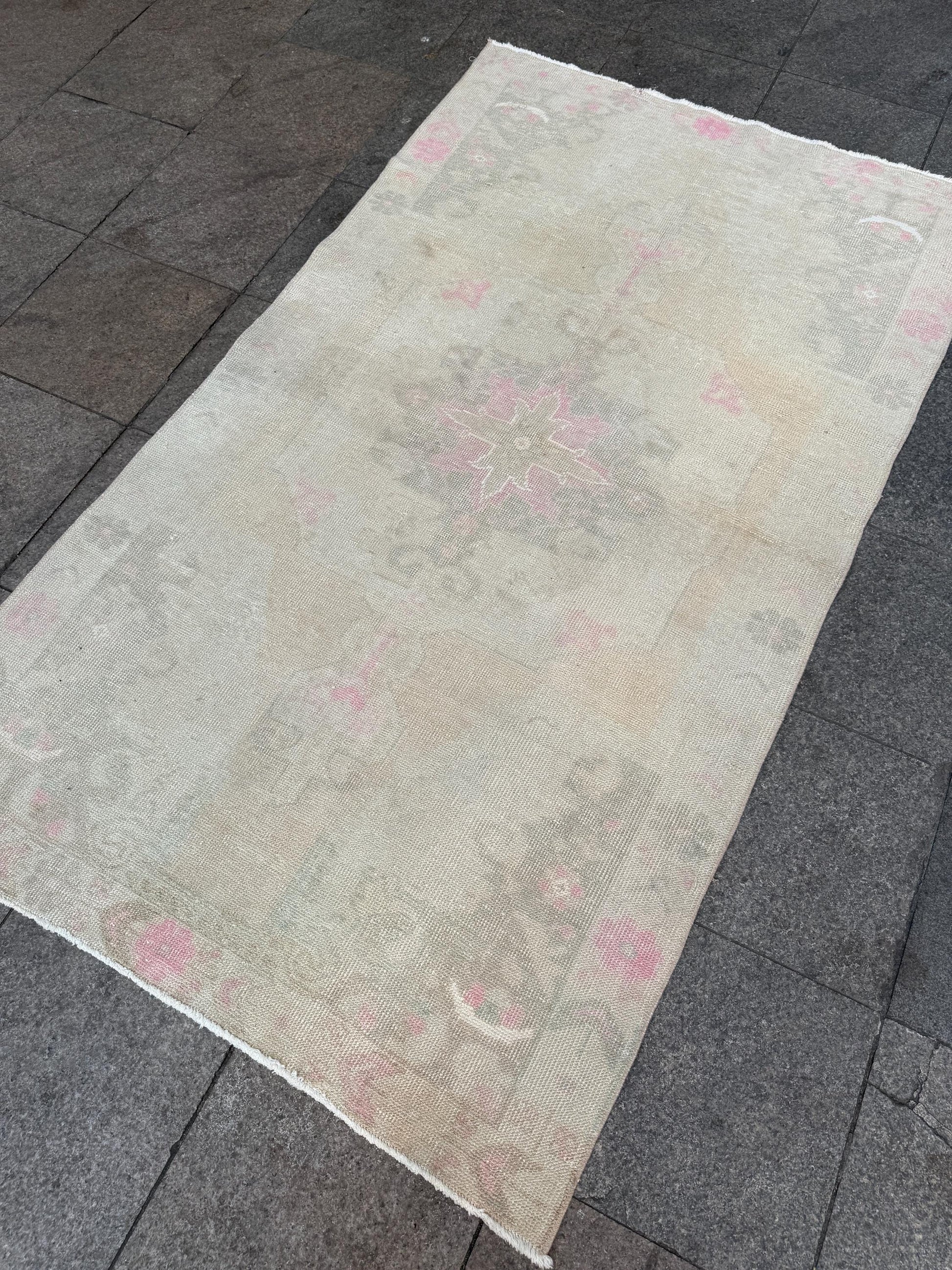 4'3"x7'3" feet Vintage Turkish Anatolian Rug,Beige Color Rug,407