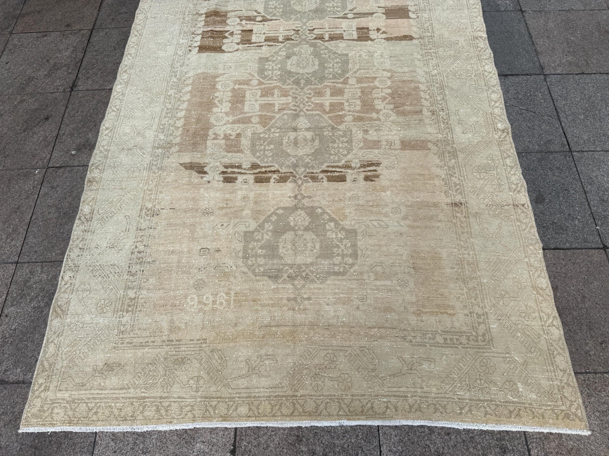 5'4"x10'7" feet Vintage Turkish Anatolian Rug,Beige Color Rug,785