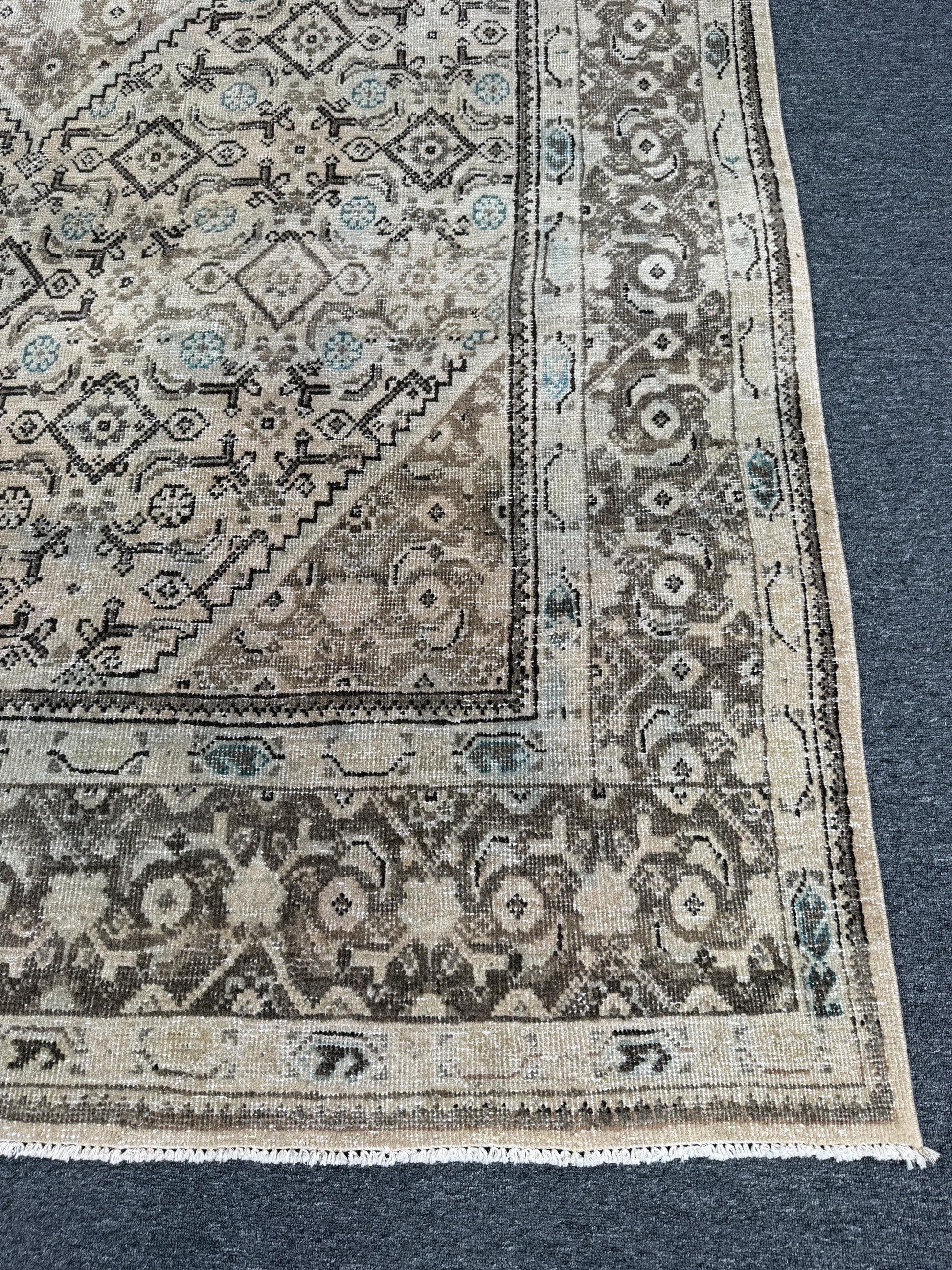 6'9"x10'1" feet Vintage Turkish Anatolian Rug,Beige Color Rug,48