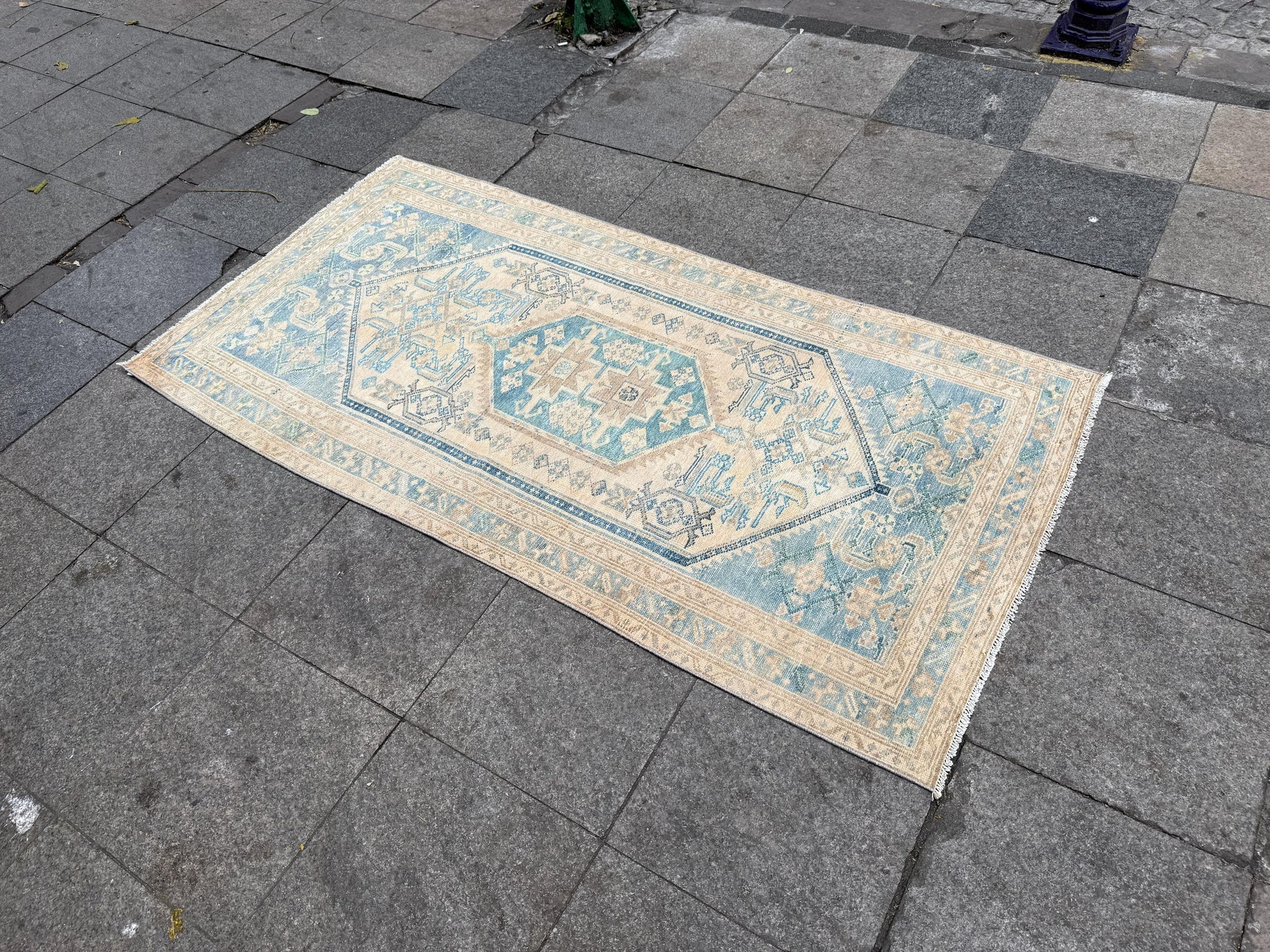 3'3"x6'5" feet Vintage Turkish Anatolian Rug,Beige Color Rug,122