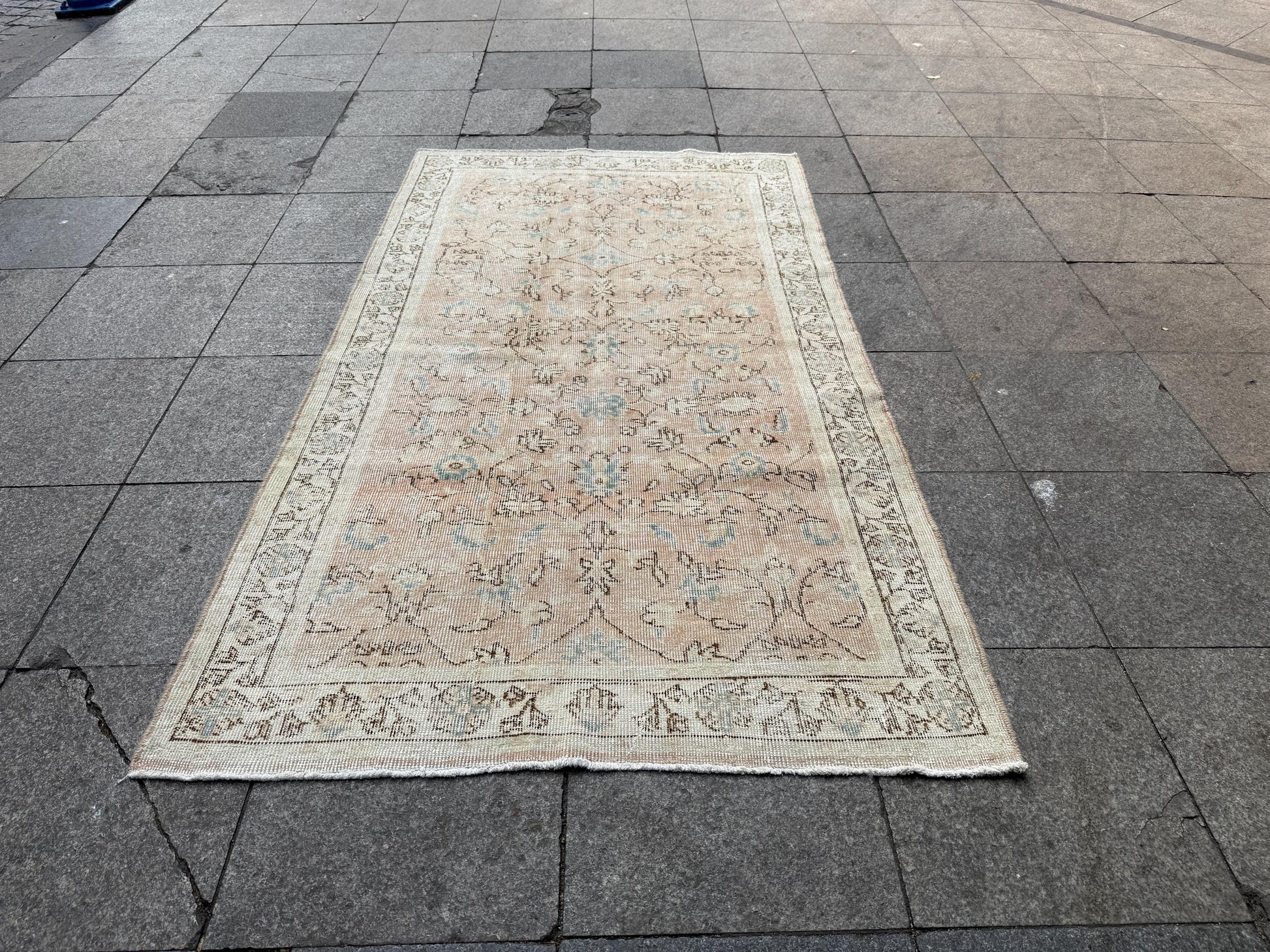 4x6'10" Vintage Turkish Anatolian Wool Rug, Floral Pink Rug,449