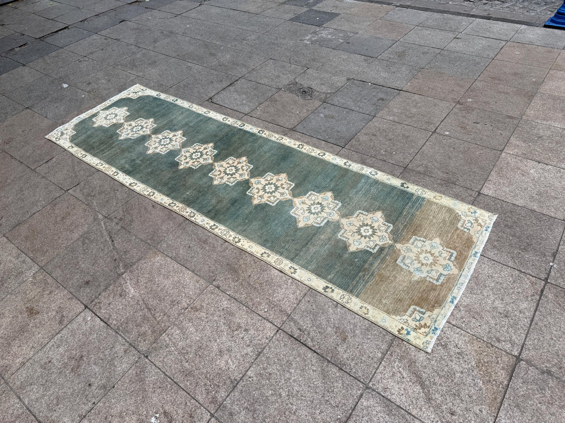 3x9'5" feet Vintage Turkish Wool Runner Rug, Floral Anatolian Design Hallway Rug,27