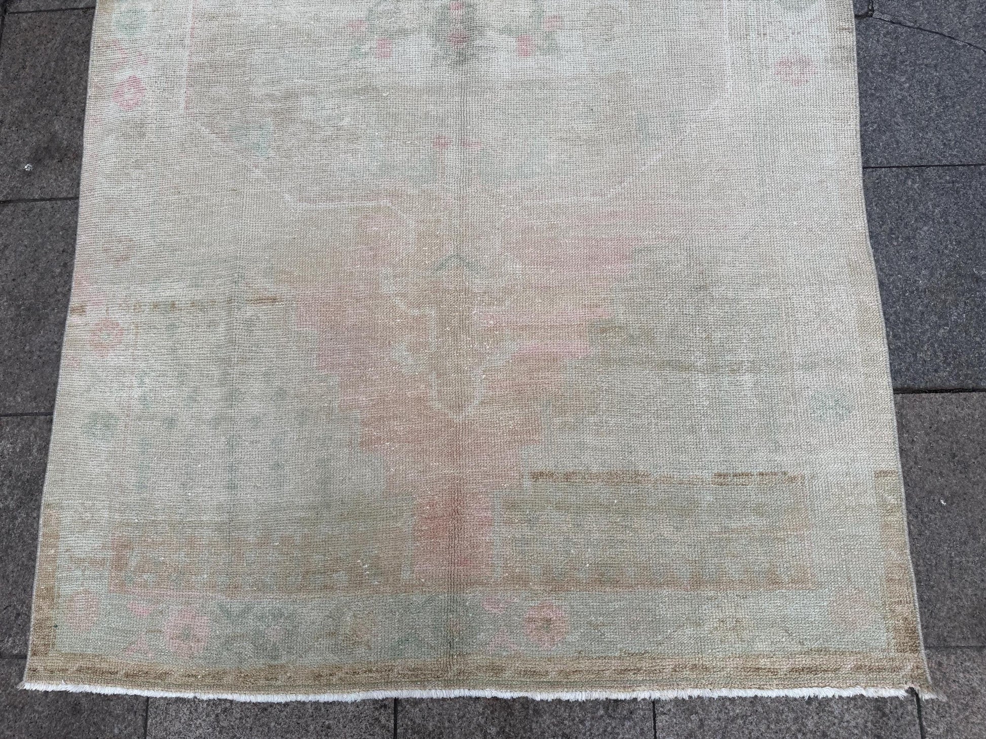 4'9"x8'11" feet Vintage Turkish Anatolian Rug,Beige Floral Rug,56