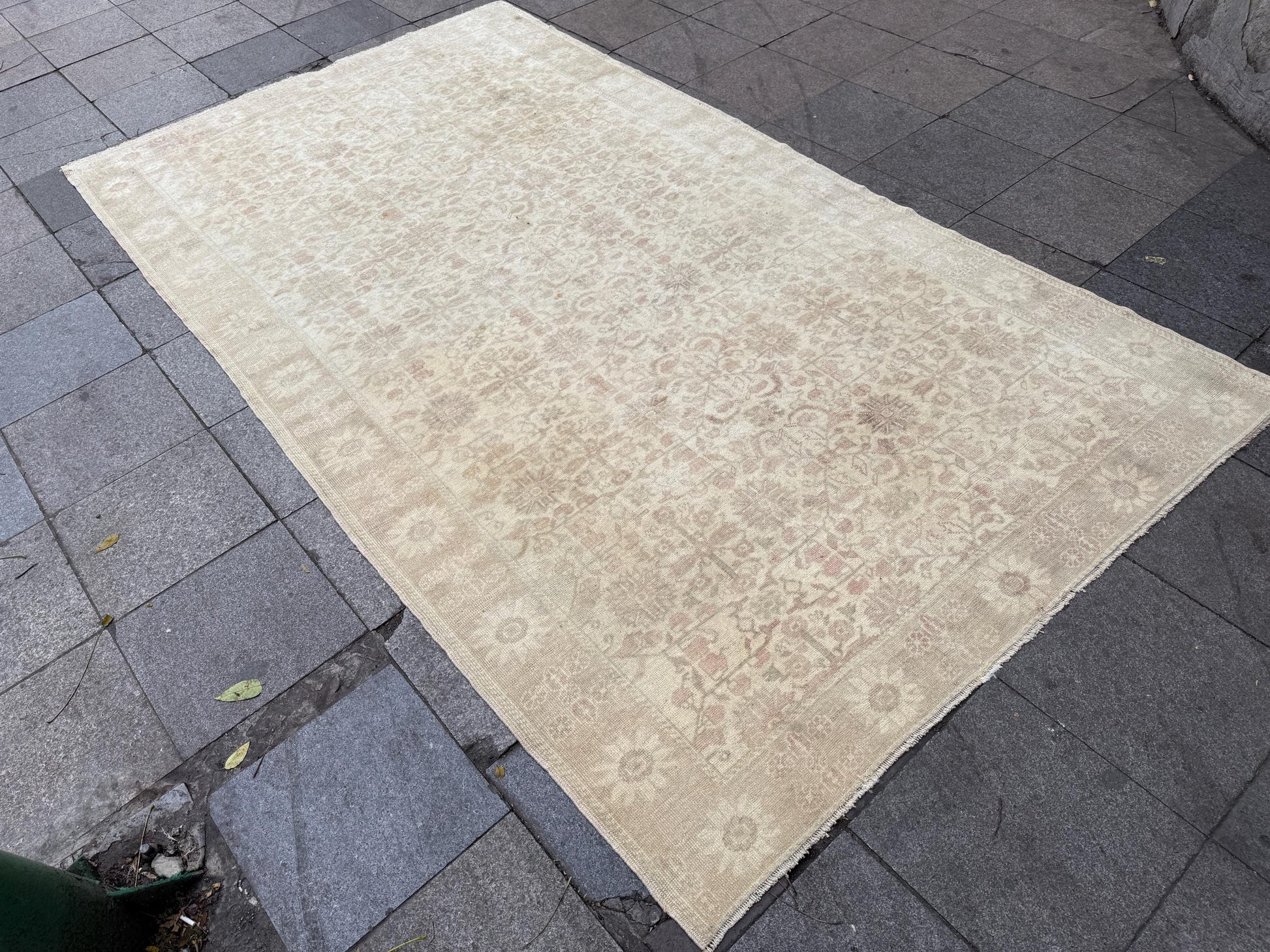 6'1"x10'8" feet Vintage Turkish Anatolian Rug,Beige Floral Rug,90