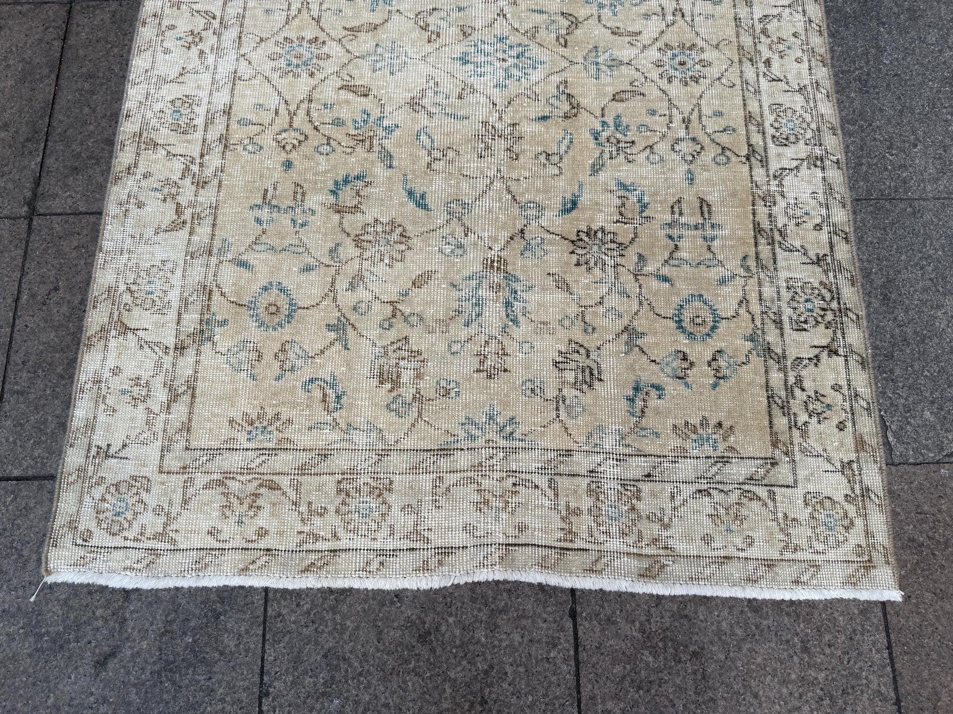 3'10"x6'10" Vintage Anatolian Wool Rug,Floral Decoritive Beige Rug ,126