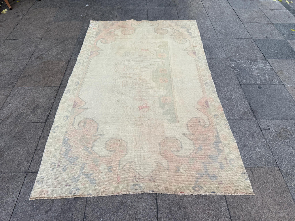 4'5"x7'6" feet Vintage Turkish Anatolian Rug,Beige Lion Rug,268