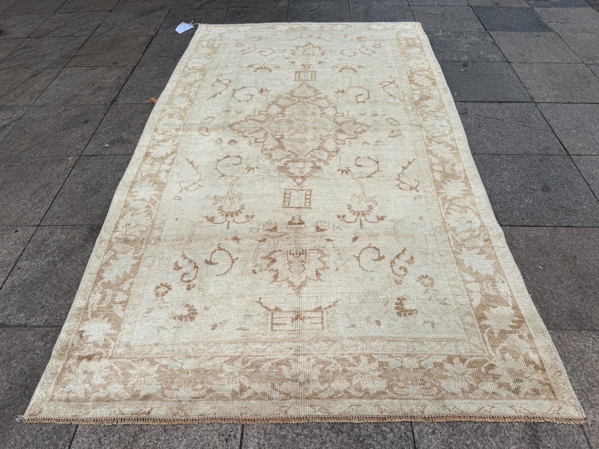 4'10"x7'10" feet Vintage Anatolian Wool Rug,Floral Decoritive Beige Rug ,275