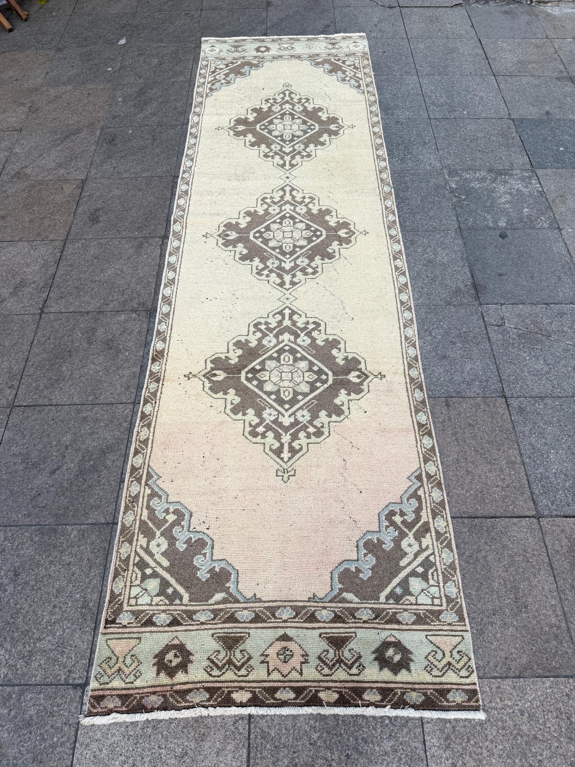 3'1"x11' feet Vintage Anatolian Wool Runner Rug,Floral Decoritive Beige Runner ,301