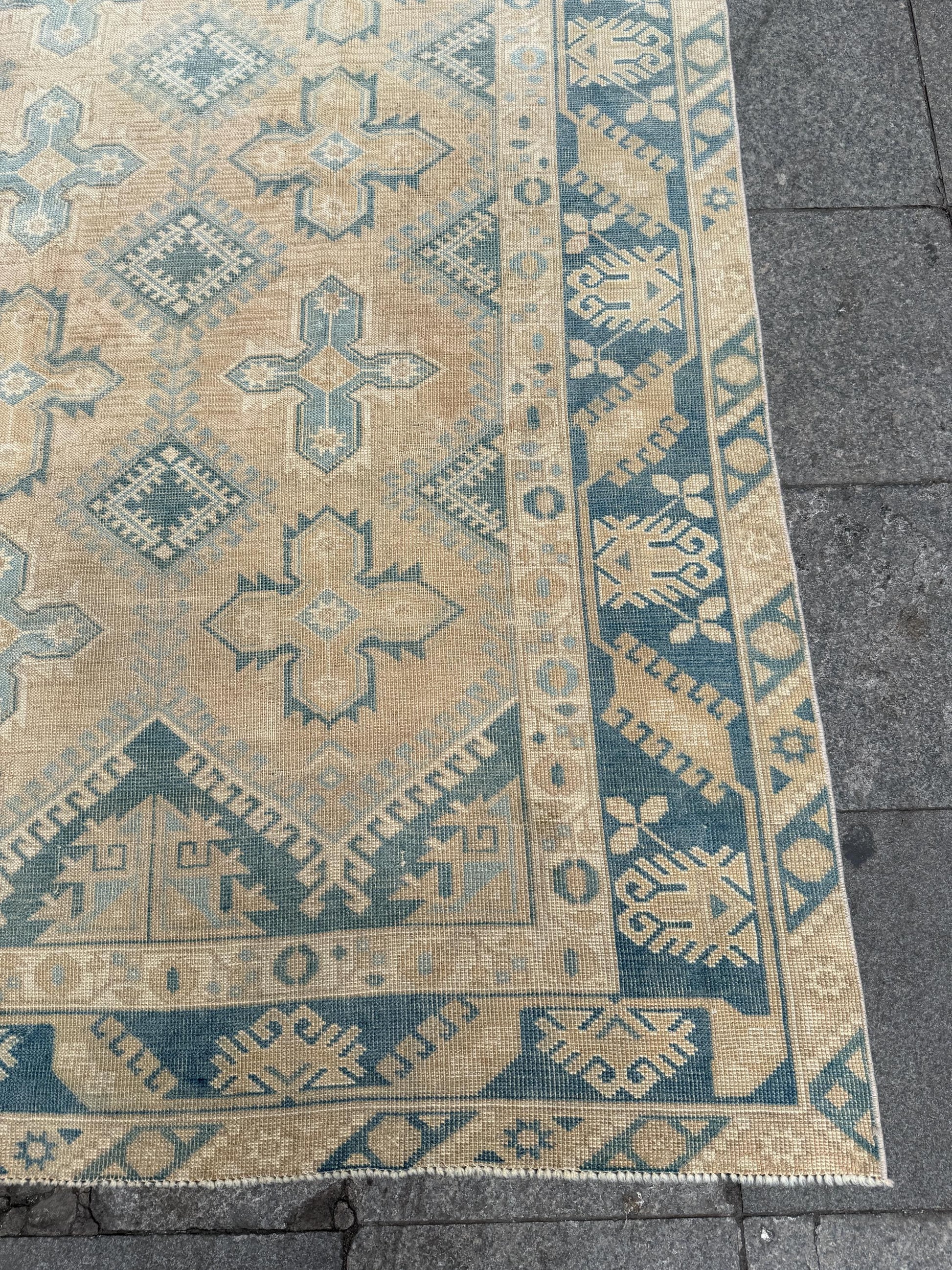 6'3"x9'6" feet Vintage Turkish Anatolian Rug,Beige Color Floral Rug,383