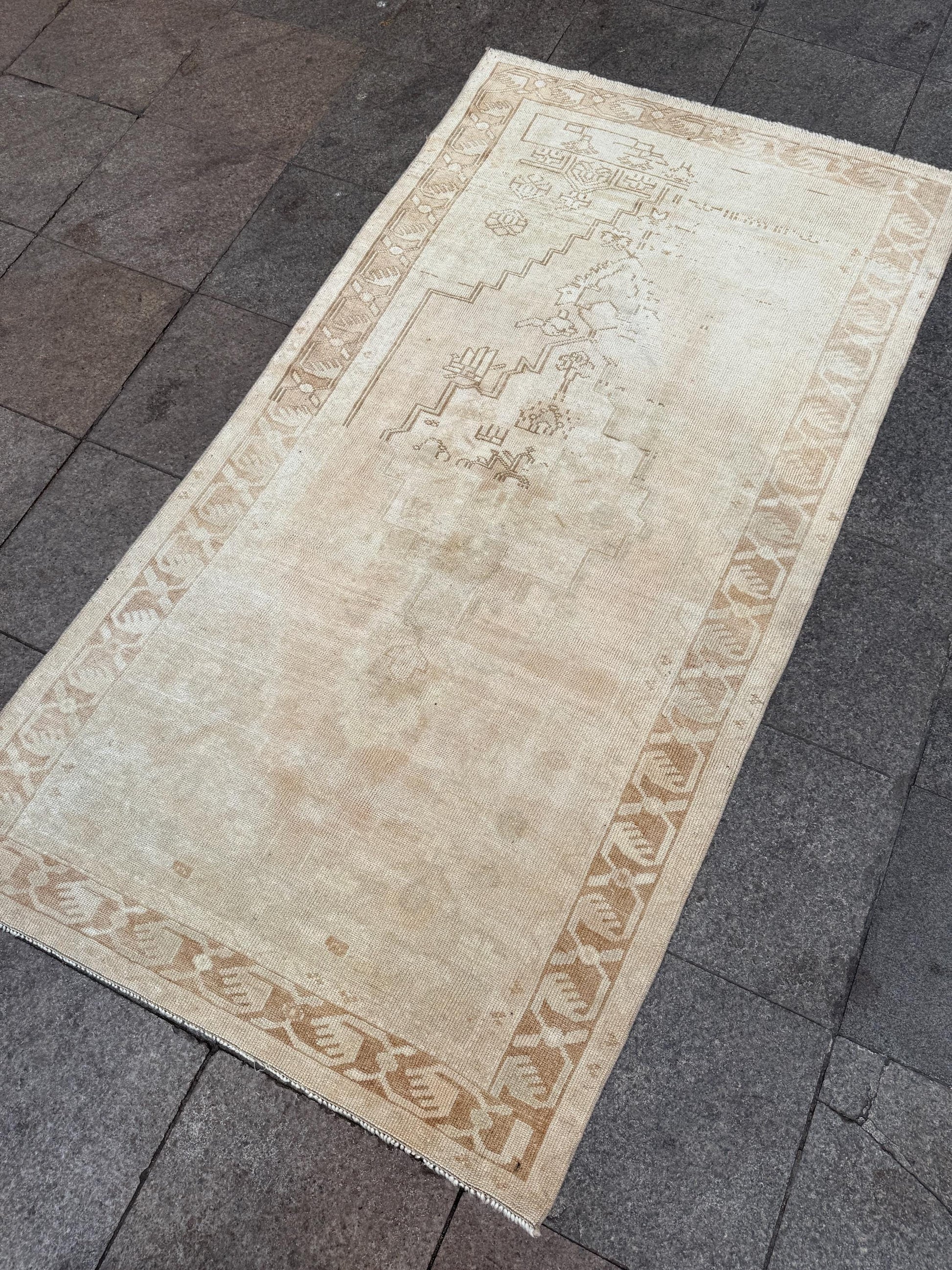 3'8"x6'10" feet  Vintage Turkish Anatolian Rug,Beige Color Rug,567