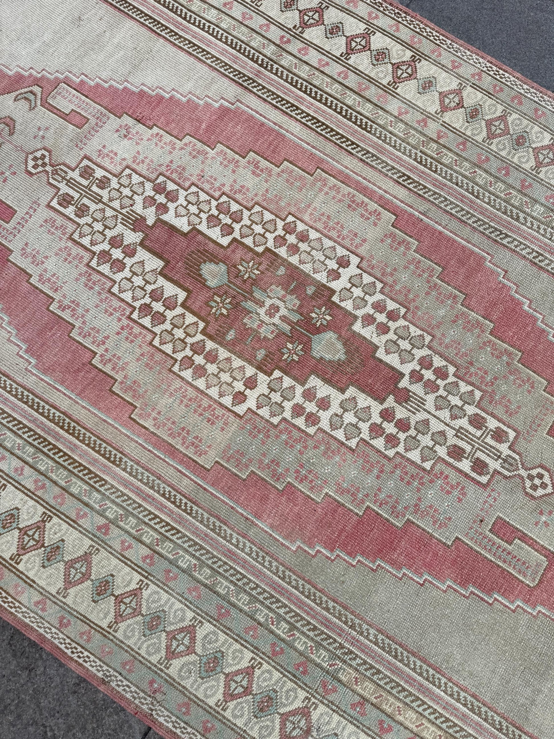 5'3"x10' feet Vintage Turkish Anatolian Rug,Brick Color Rug,757