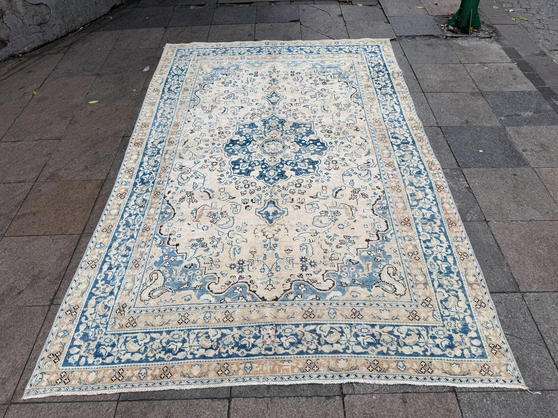 6'2"x9'2" feet Vintage Turkish Anatolian Rug,Beige & Blue Rug,22