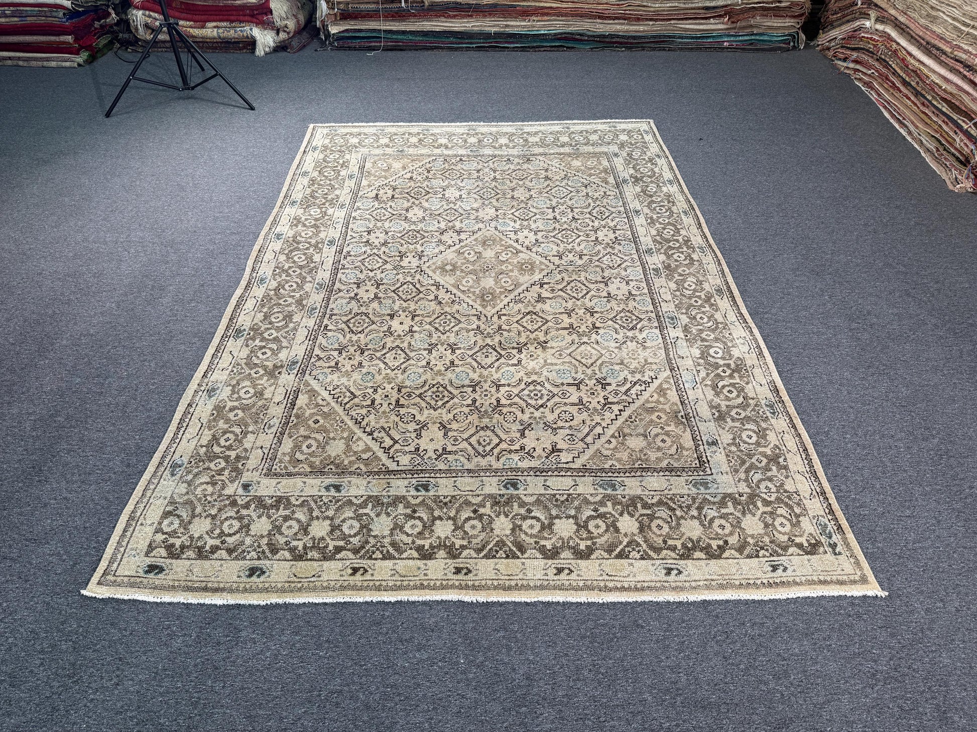 6'9"x10'1" feet Vintage Turkish Anatolian Rug,Beige Color Rug,48
