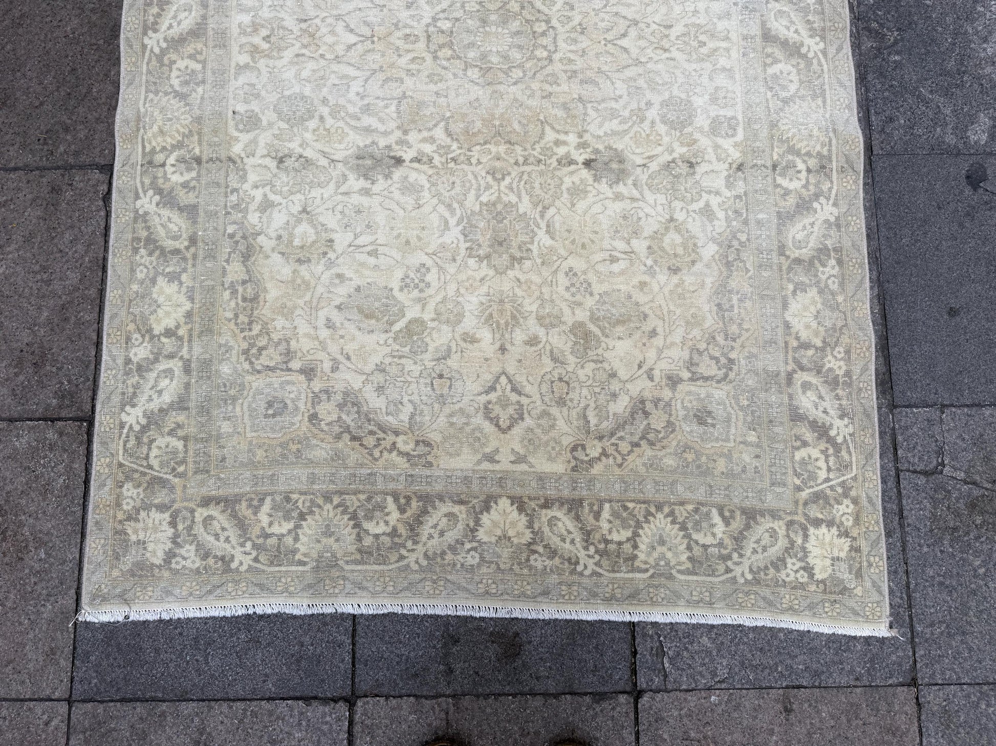 3'11"x5'9" feet Vintage Turkish Anatolian Rug,beige Floral Rug,129