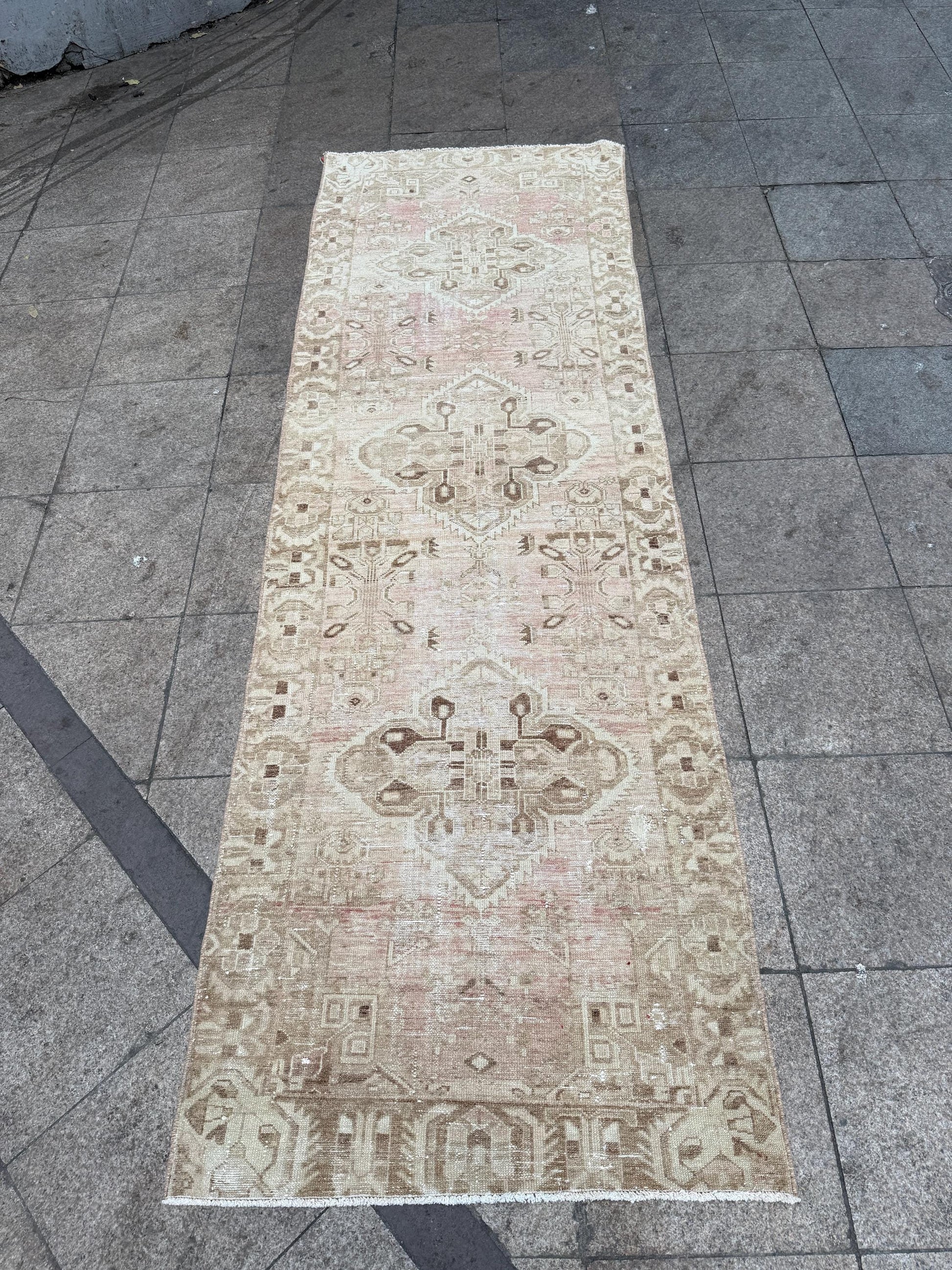 3'3"x10' feet Vintage Anatolian Wool Runner Rug,Geometric Decoritive Pink Rug ,502